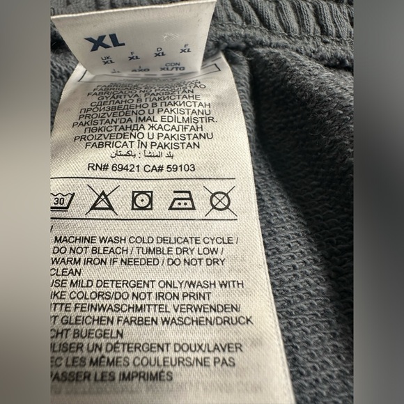 Men’s Reebok Soccer Shorts - Picture 6 of 6